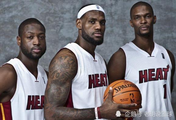  三球20+10+10，黄蜂终结火箭五连败  