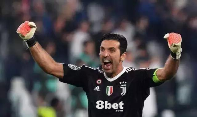  尤文传奇门将布冯宣布赛季末正式退役  